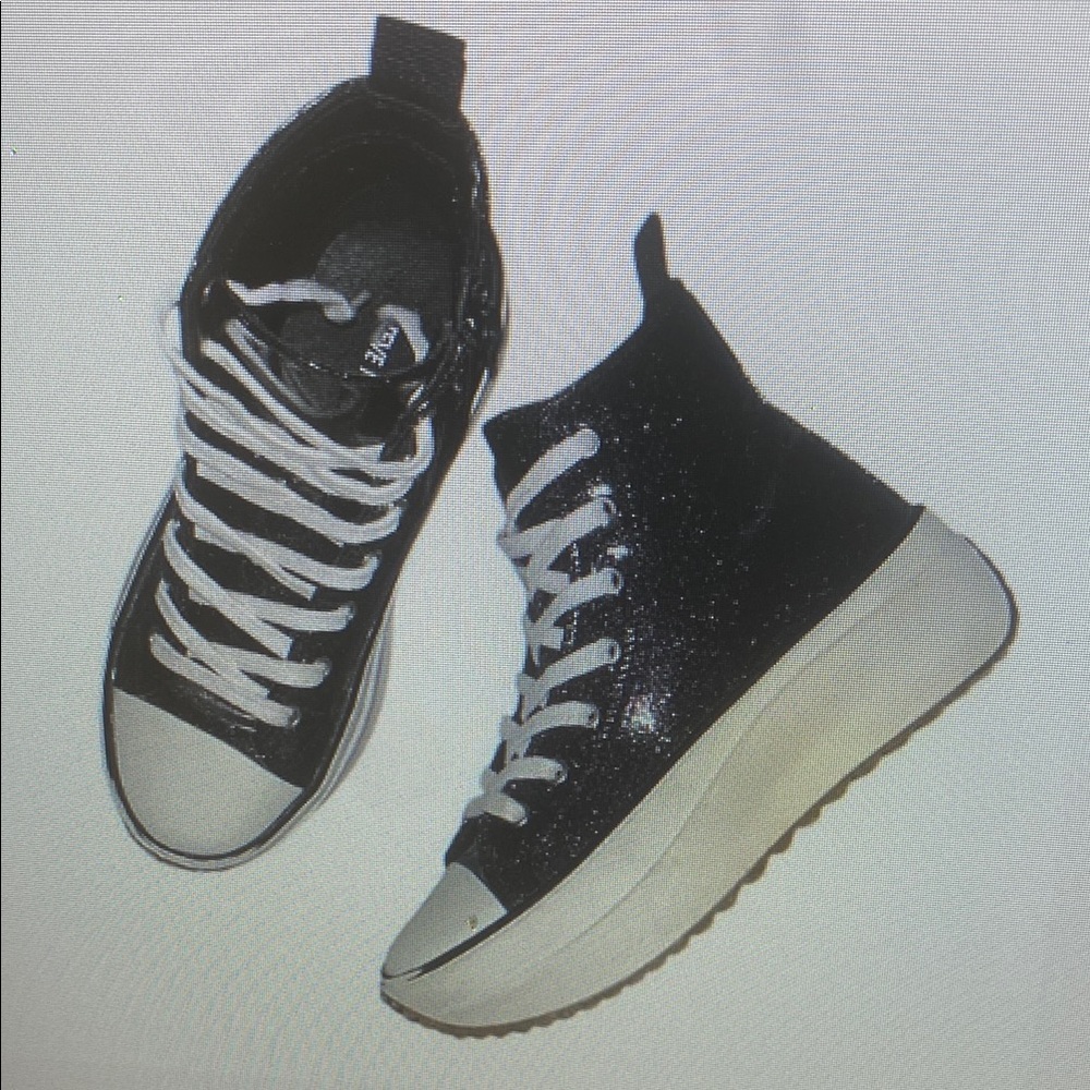 STEVE MADDEN WINNONA PLATFORM HIGH-TOP SNEAKER - KIDS' size 2